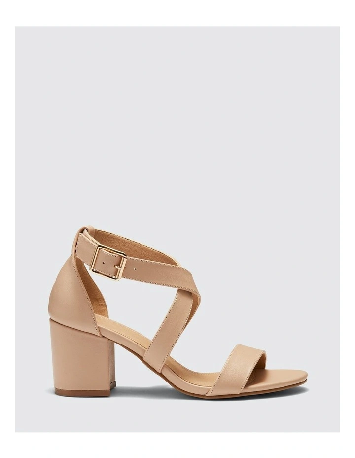Universal Heels in Nude