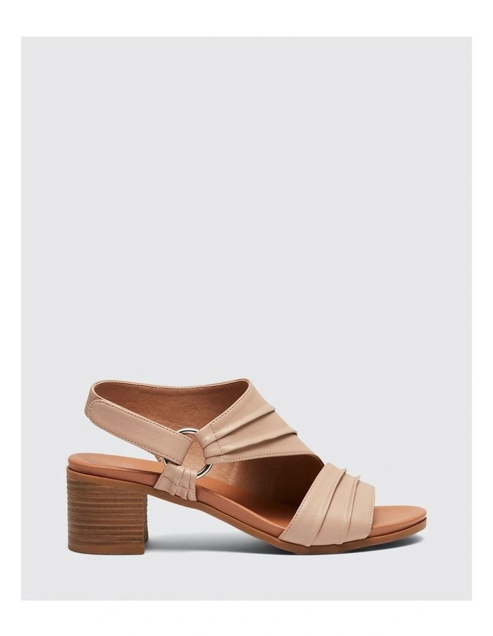 Usera Heels in Nude