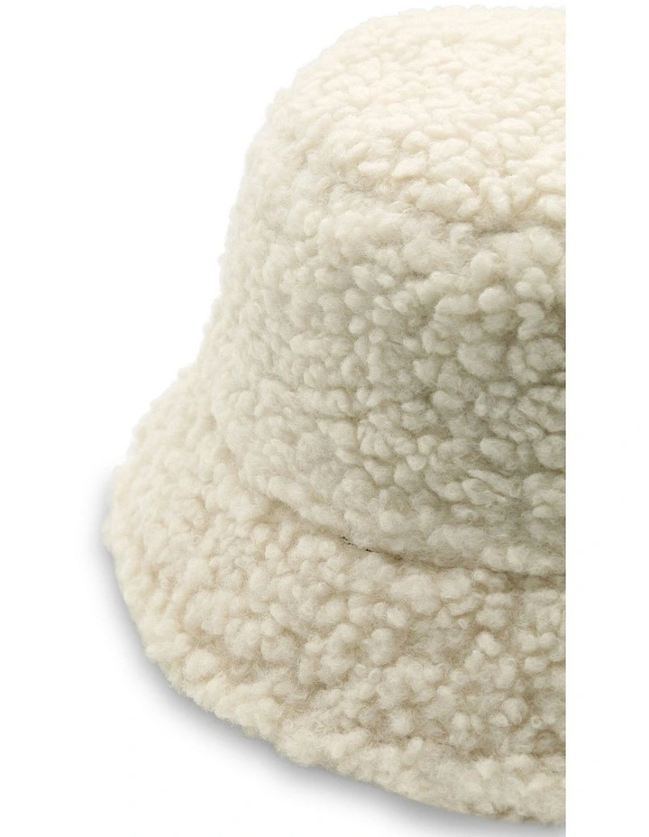 Drew Mini Bucket Hat in Cream