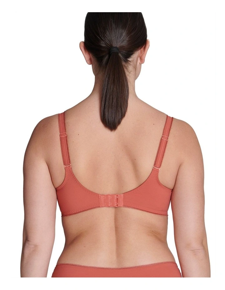 Amazone Full Cup Control Bra in Dusty Pink