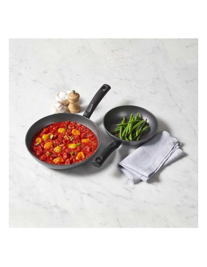Per Benessere Ceramic Nonstick Induction Skillet Twin Pack 20/26cm
