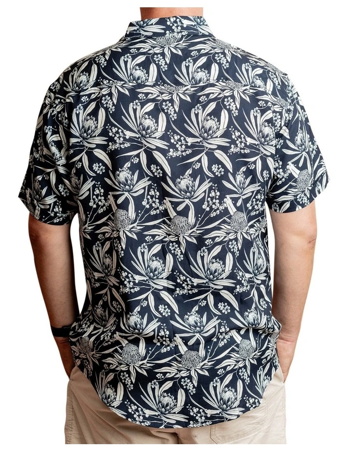 Natives Short Sleeve Shirt in Navy
