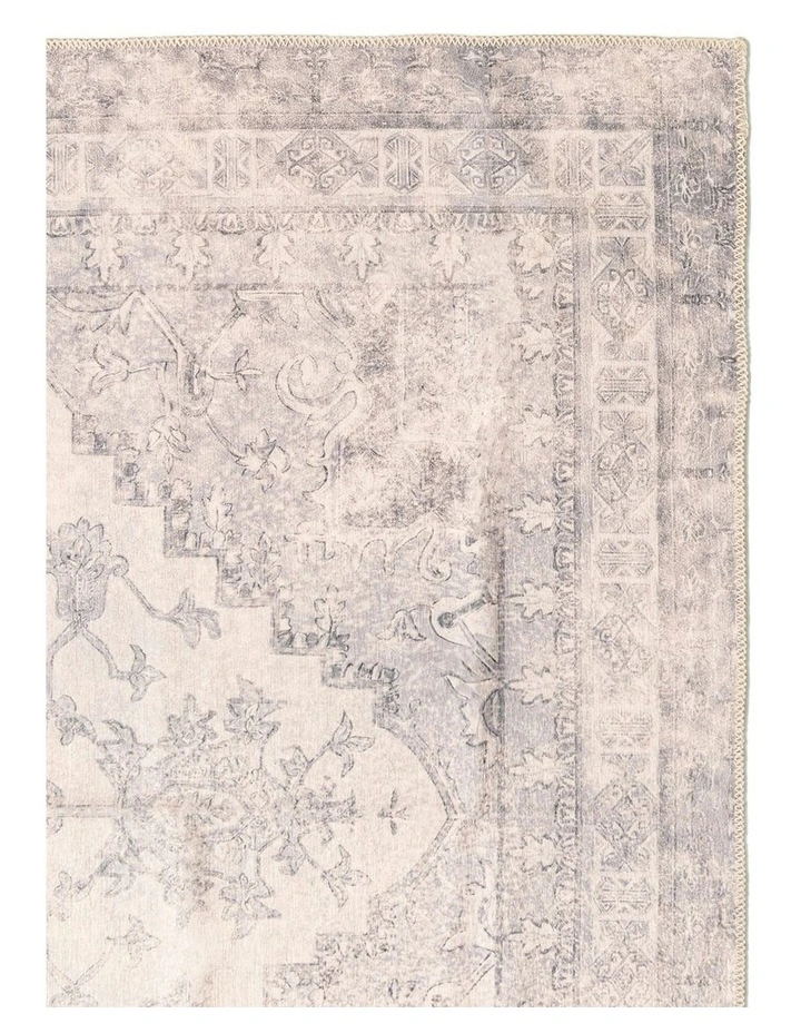 Together Washable Chenille Area Rug in Gray