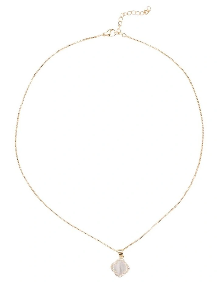 Mother of Pearl Clover Necklace in Light Gold