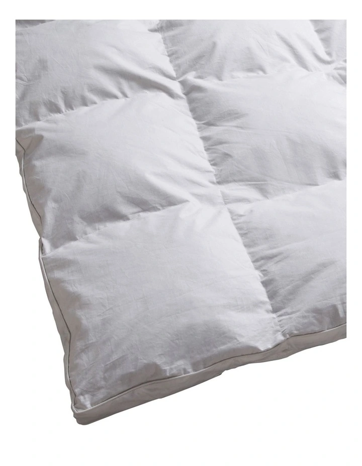 Goose Feather and Down Quilt in White