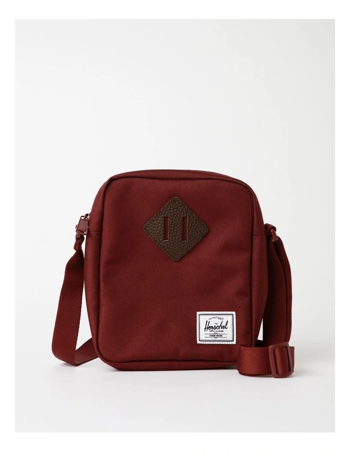 Heritage Crossbody Bag 2.6L in Port
