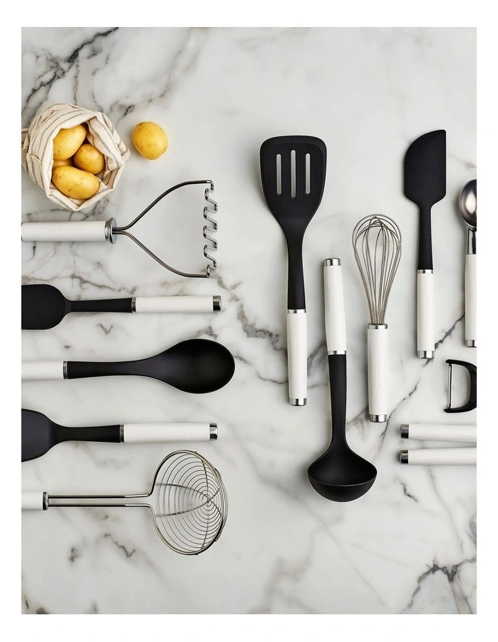 Classic Wire Masher in White