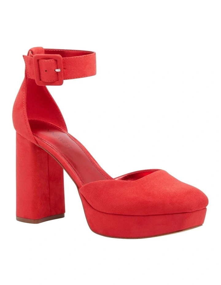 Ninete Pump in Red