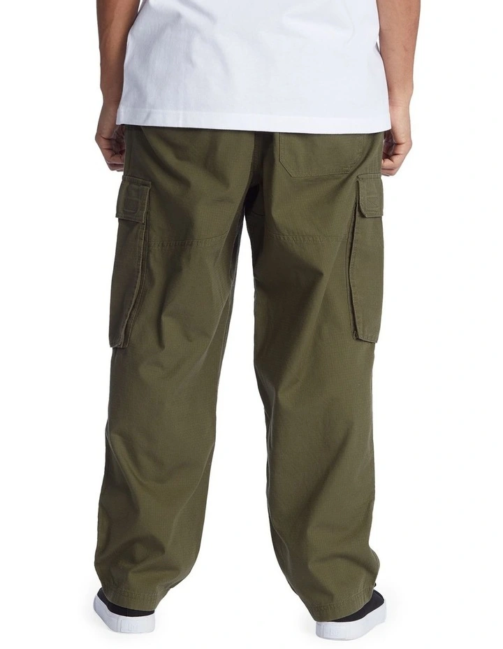 The Tundra Cargo Pants in Ivy Green