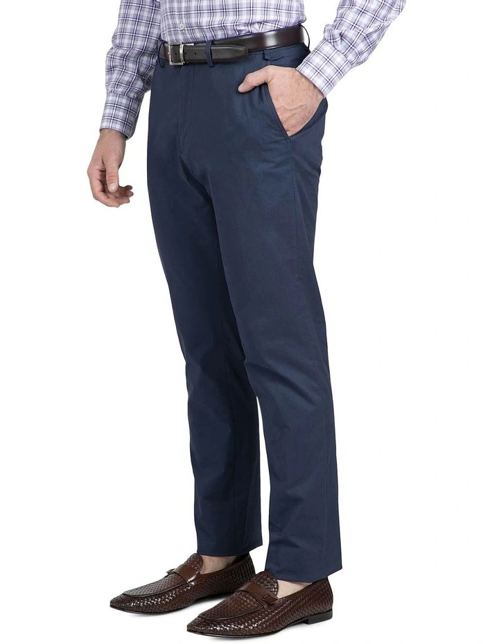Modern Fit Helm Navy Chino FJF975