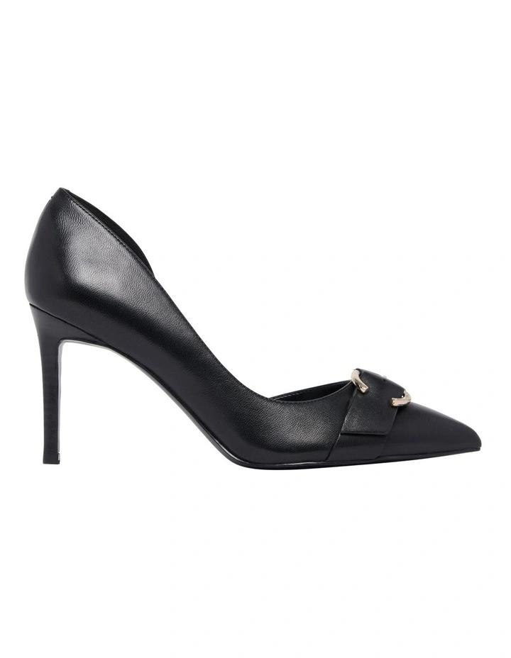 Erase Pump in Black