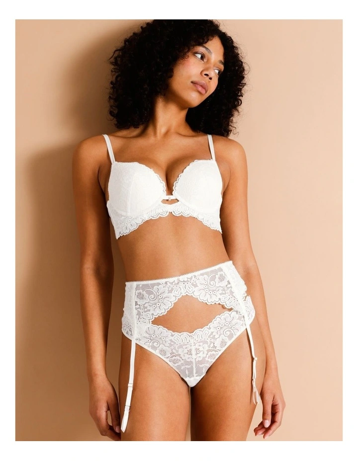 Lace Suspender in Ivory