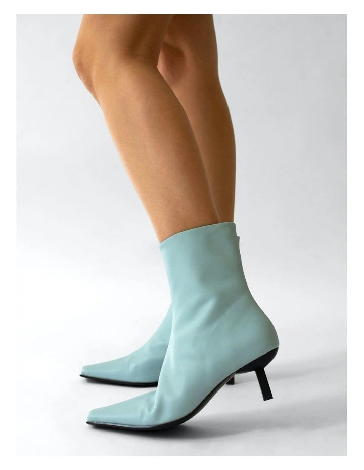 Orly Ankle Boots in Blue