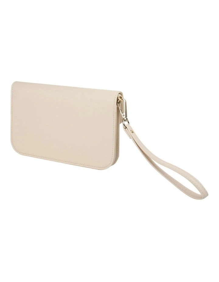Donnette On Chain Clutch in Cream