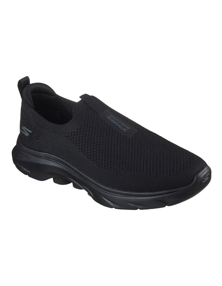 Go Walk 7 Sneaker in Black