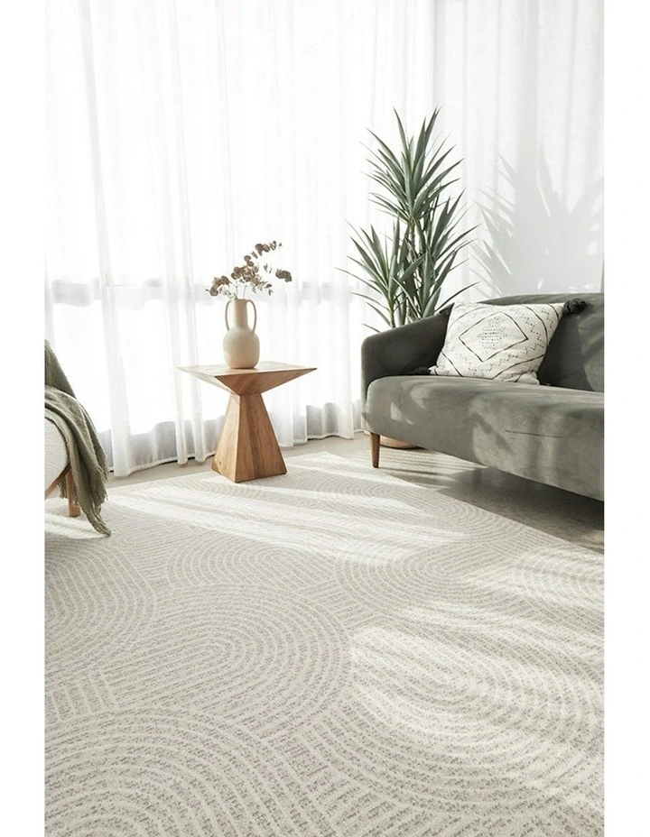 Prague Klarn Tan Rug in Silver