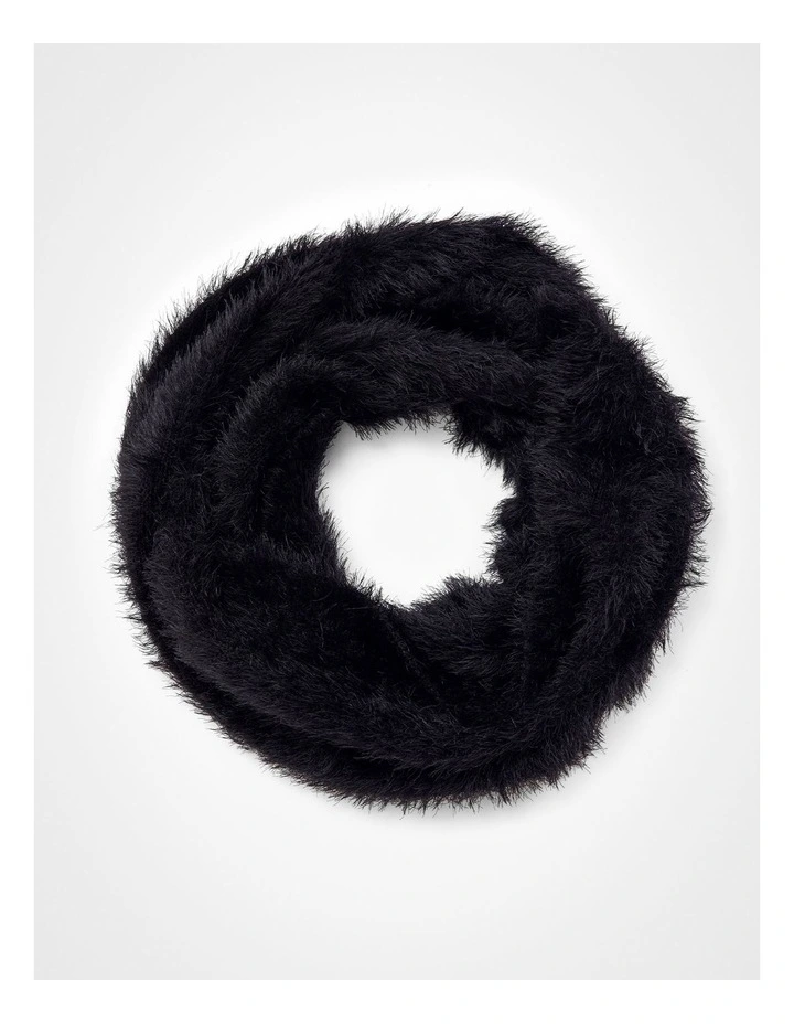Fuzzy Snood in Black