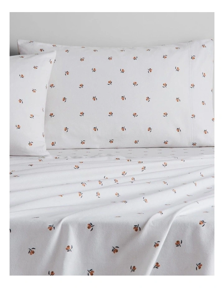 Flannelette Ditsy Floral Sheet Set in Peach Bloom