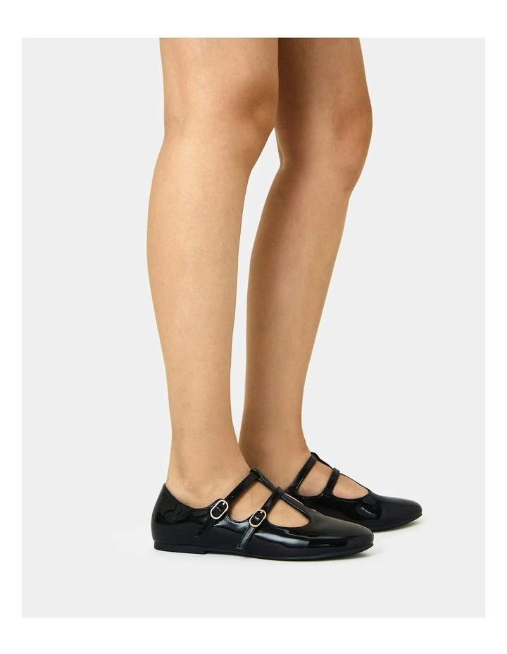 Catanzaro Ballet Flats in Black