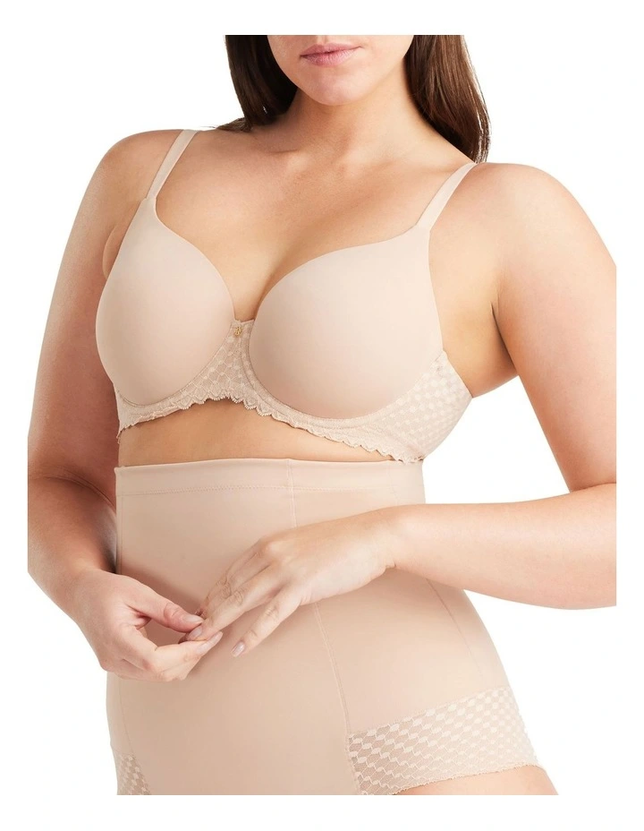Revive Lace Full Cup Contour Bra in Beige