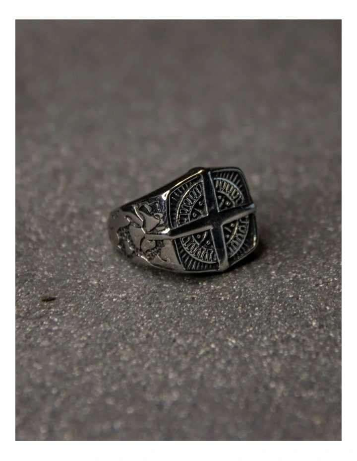 Dexter Ring in Silver