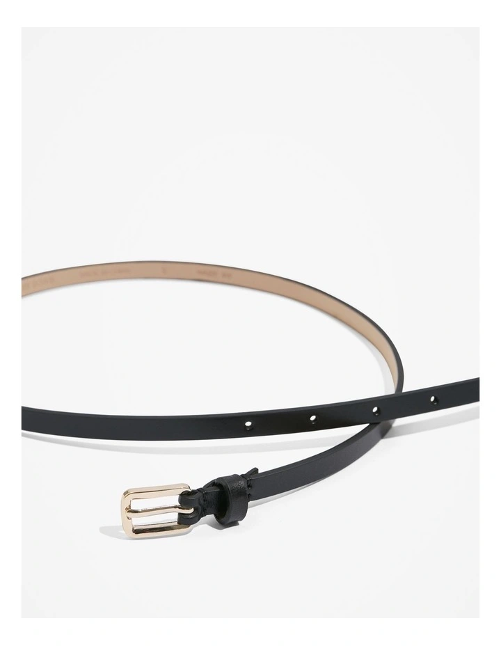 Narrow Belt in Black
