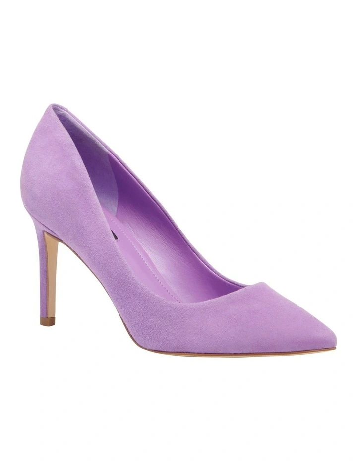 Ezra Pump in Purple