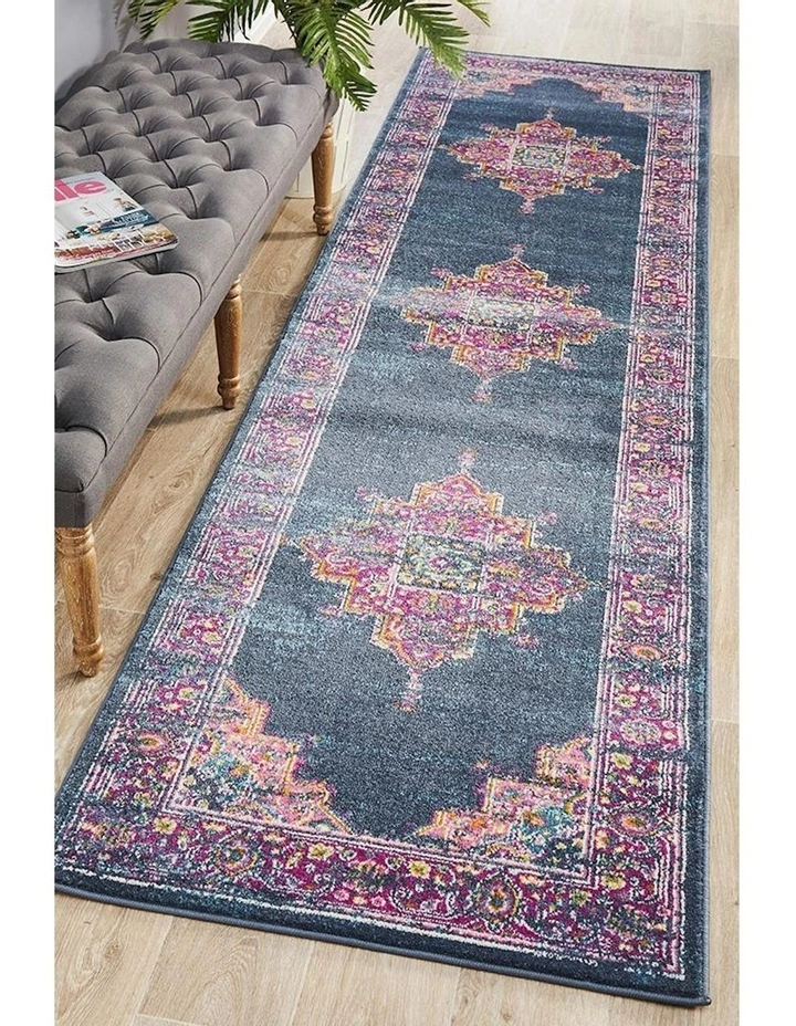Babylon Rug 211 in Navy