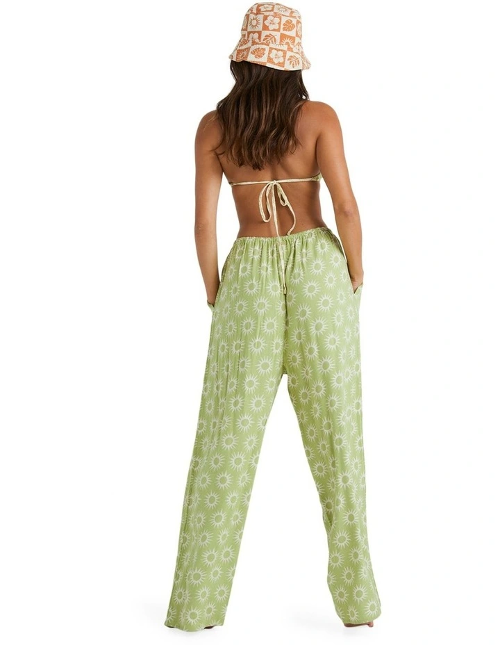 Sun Lovers Beach Pants in Palm Green