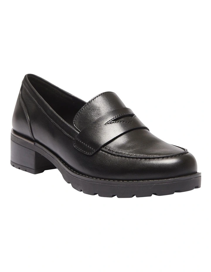 Impact Flat Shoes Black Leather