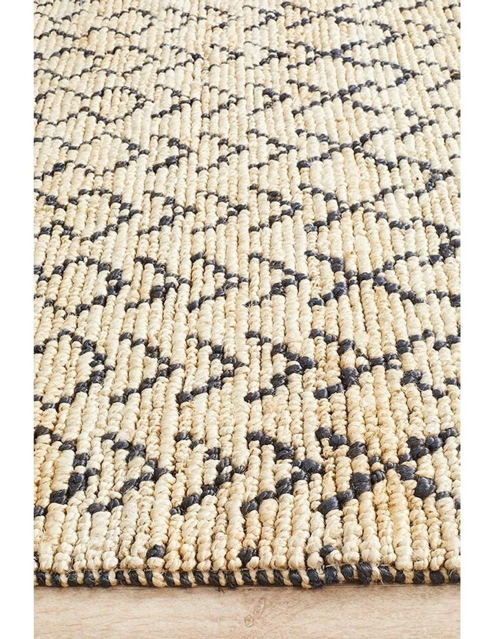 Hand Woven Tribal Jute Rug in Natural