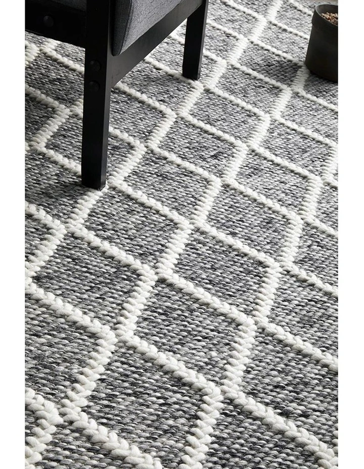 Huxley Rug in Grey