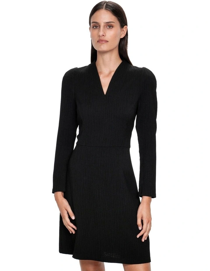 Crinkle Double Weave V Neck Dress in Black