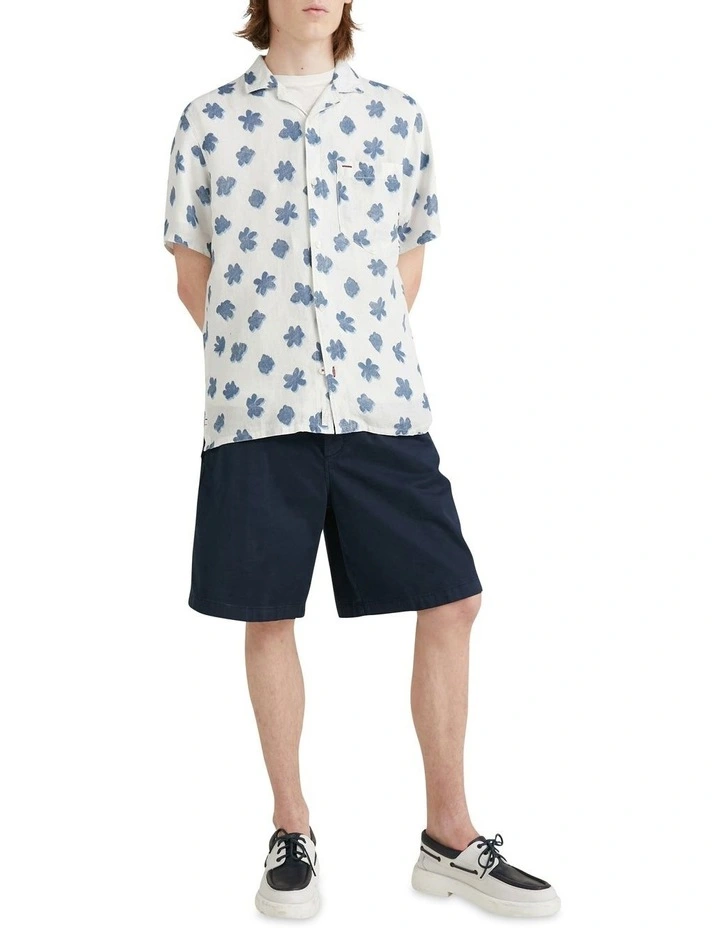 Mono Flower Short Sleeve Shirt in White/Blue Coast