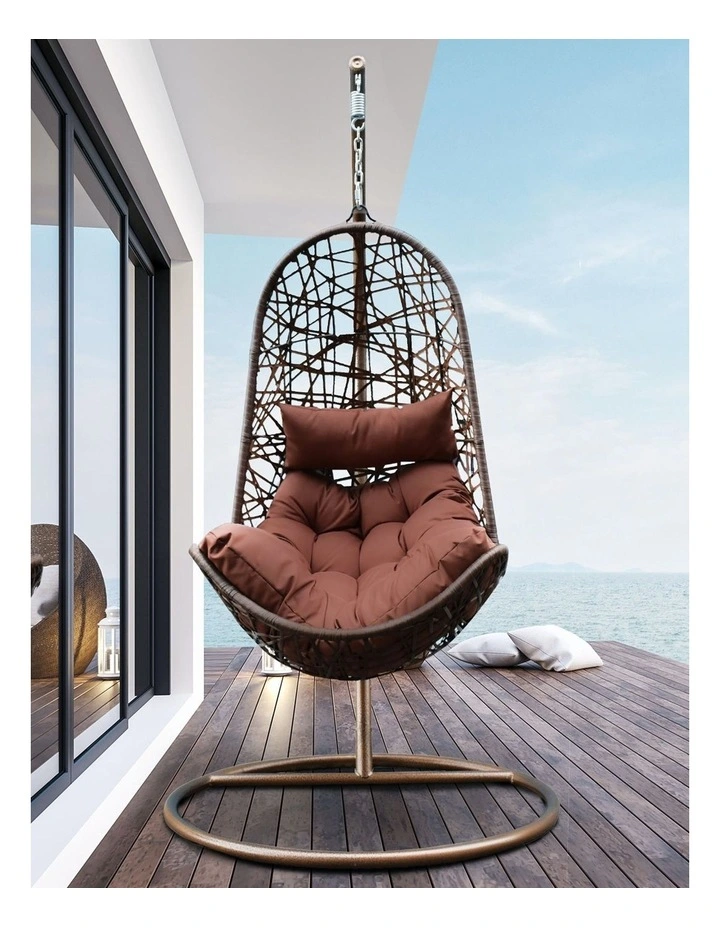 Egg Chair in Red