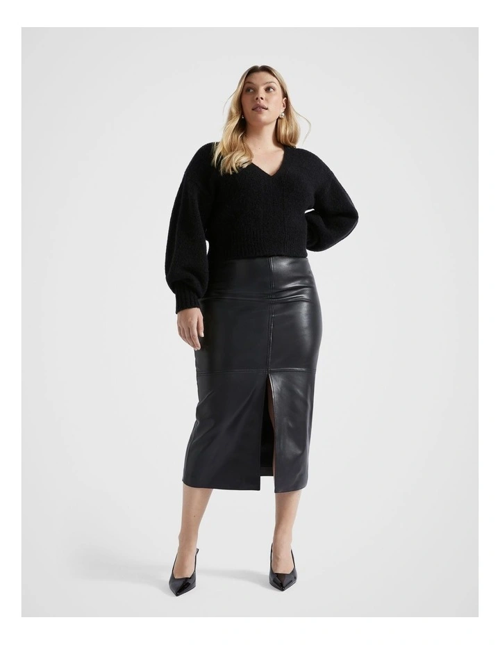 Wool Blend V Neck Knit in Black