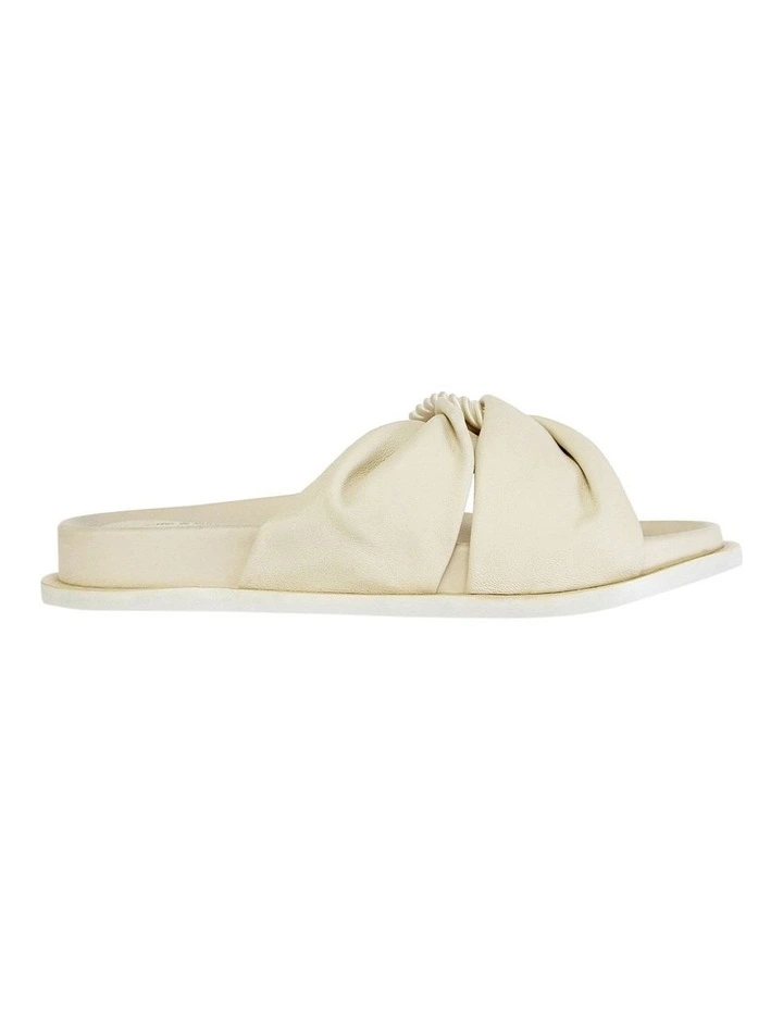 White Haven Slide in Cream