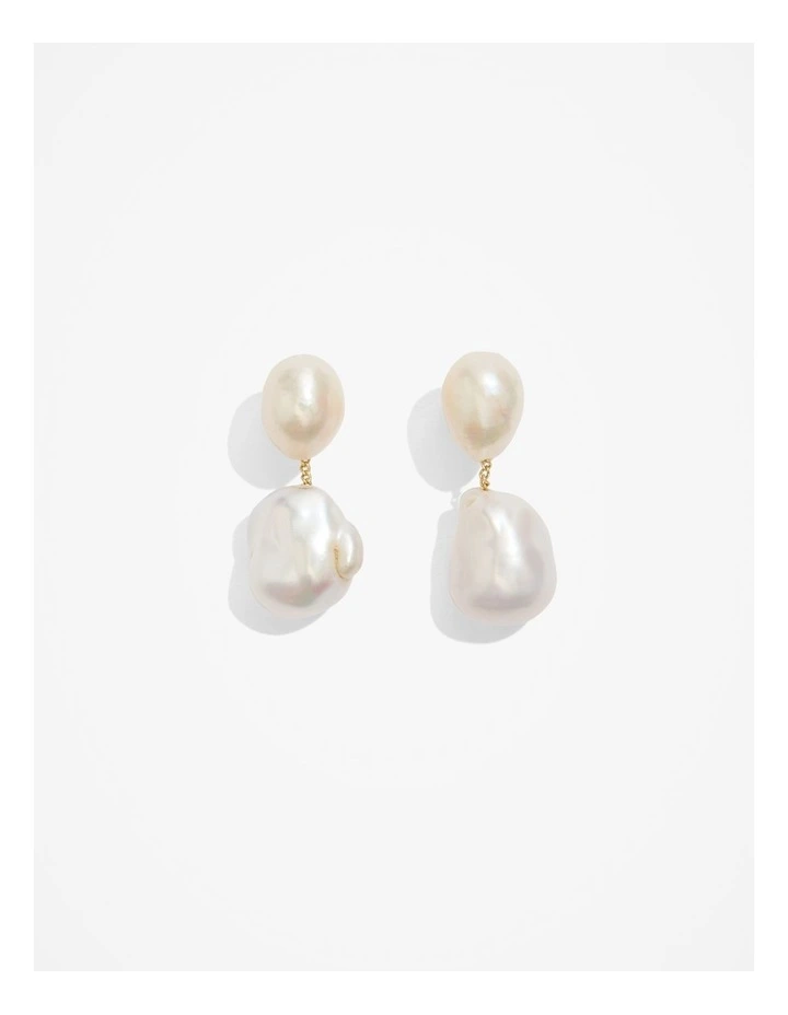 Freshwater Drop Earring in Gold