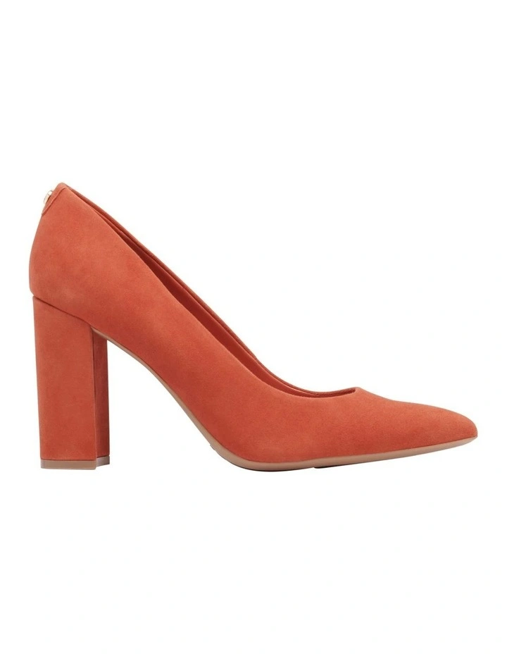 Astoria Pump in Orange