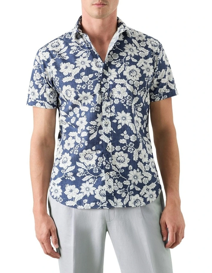 Gilchrist Short Sleeve Shirt in Navy White
