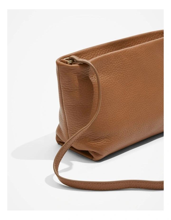 Lucy Crossbody Bag in Honey