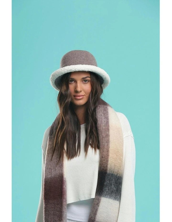 Annie Woollen Pull On in Grey Taupe