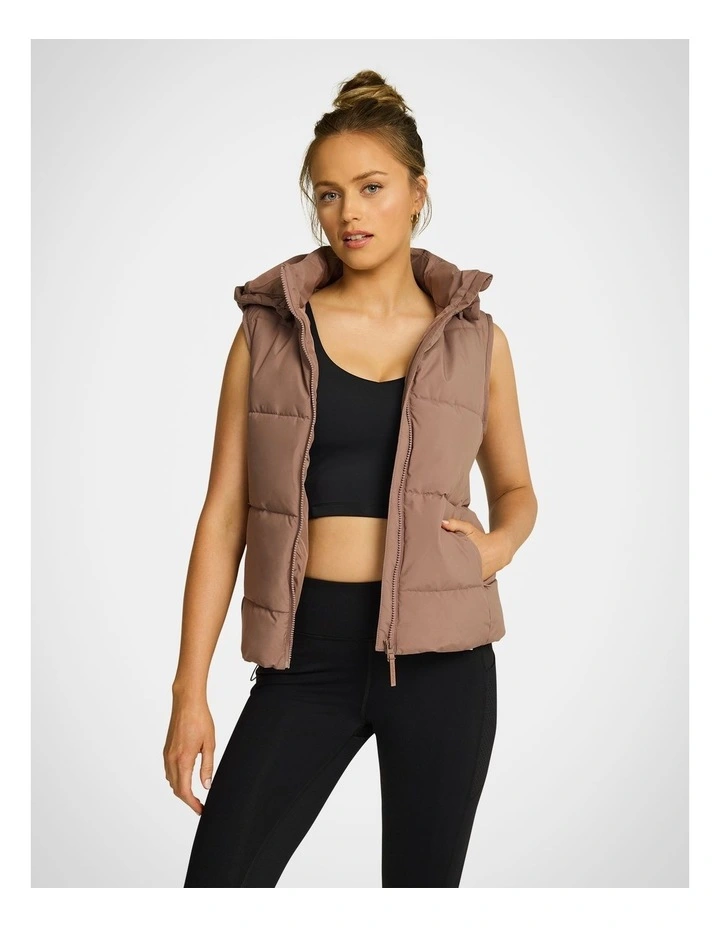 Puffer Vest in Coffee