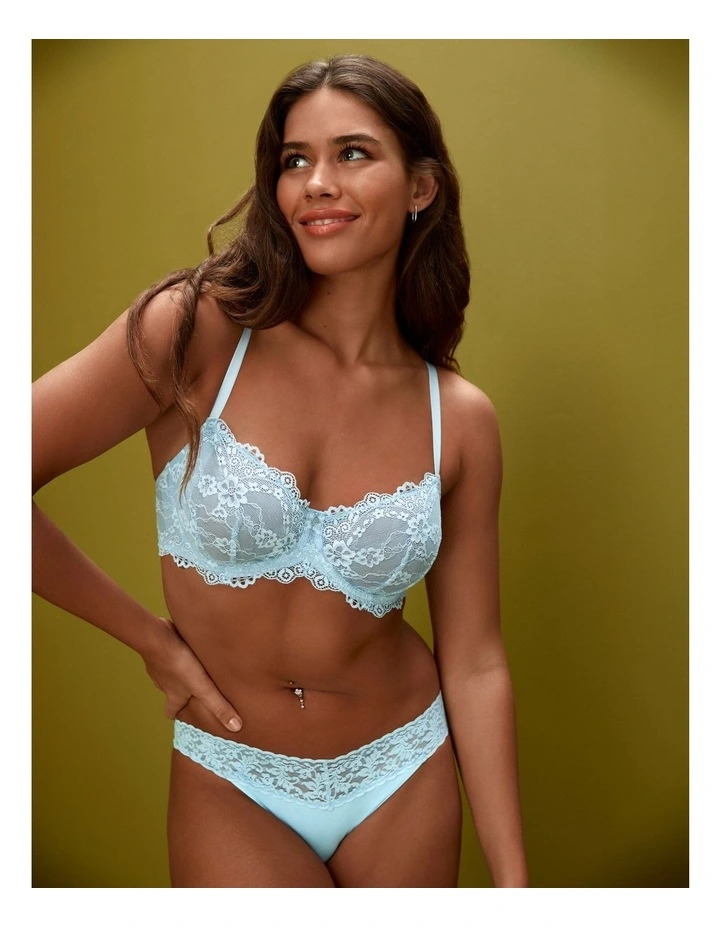 Cotton & Lace Bikini in Frosted Window