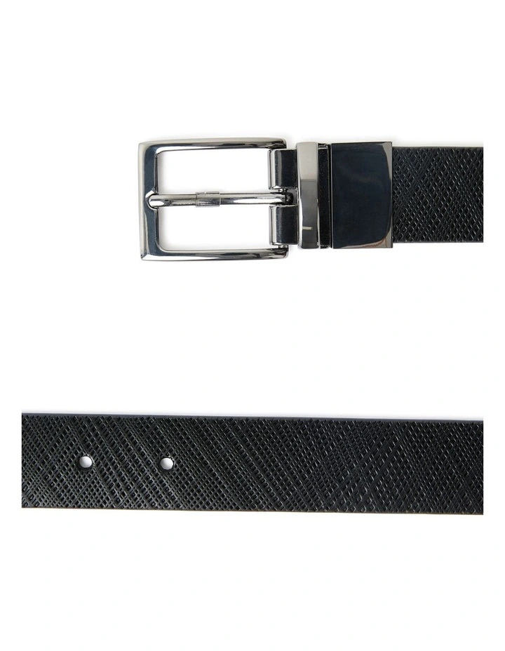 Osaka Textured Leather Belt in Black