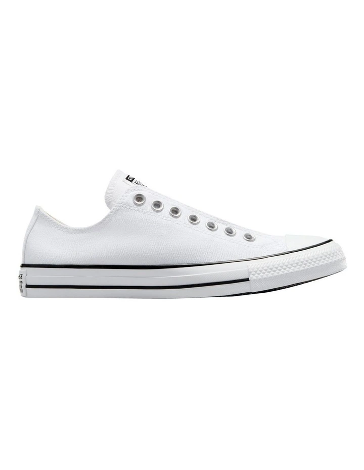 Chuck Taylor Slip On Canvas Sneaker in White/Black