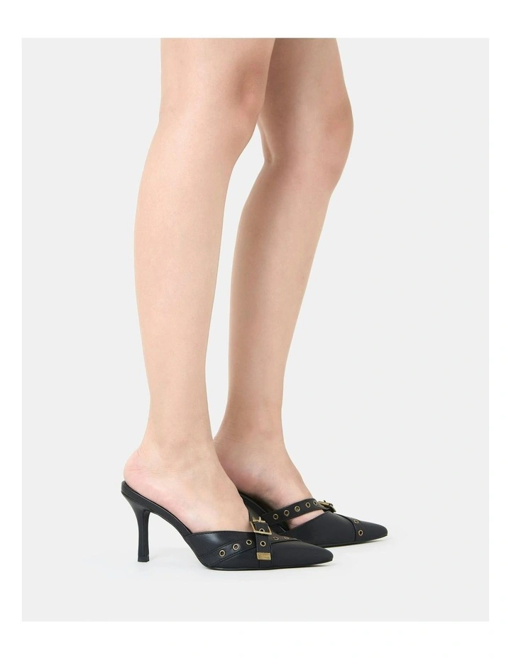 Isorella Heels in Black