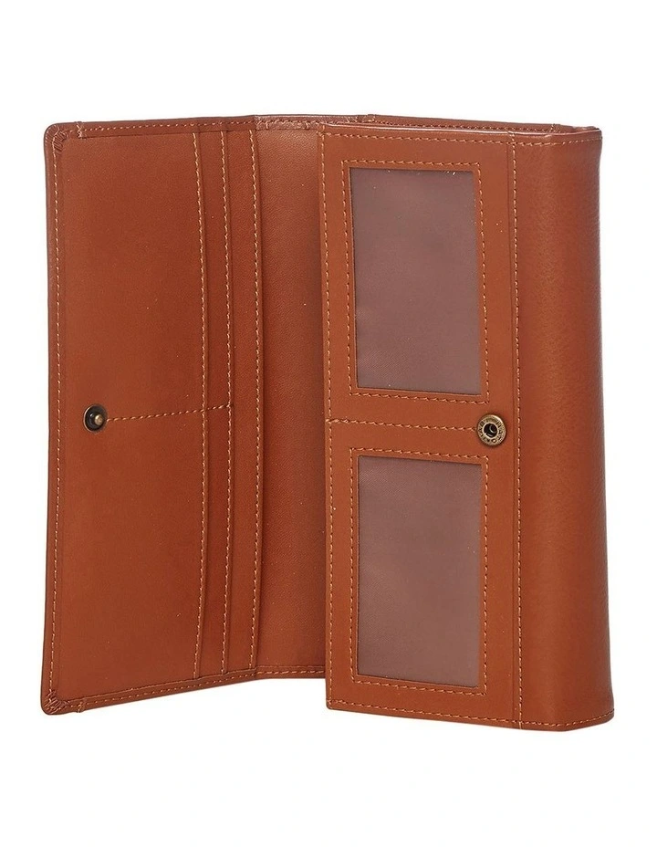 Dakota Tan Bifold Wallet JWF044