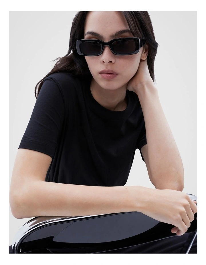 Cannes Rectangular Sunglasses in Black