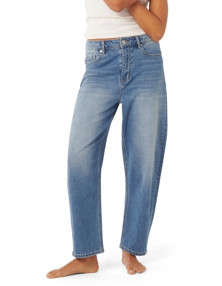 Ricky Barrel Leg Jeans in Blue